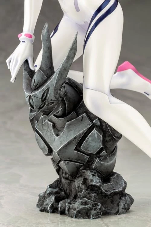 Rebuild Of Evangelion Mari Makinami Illustrious (White Plugsuit Ver.) 1/6 Scale Figure - Image 12